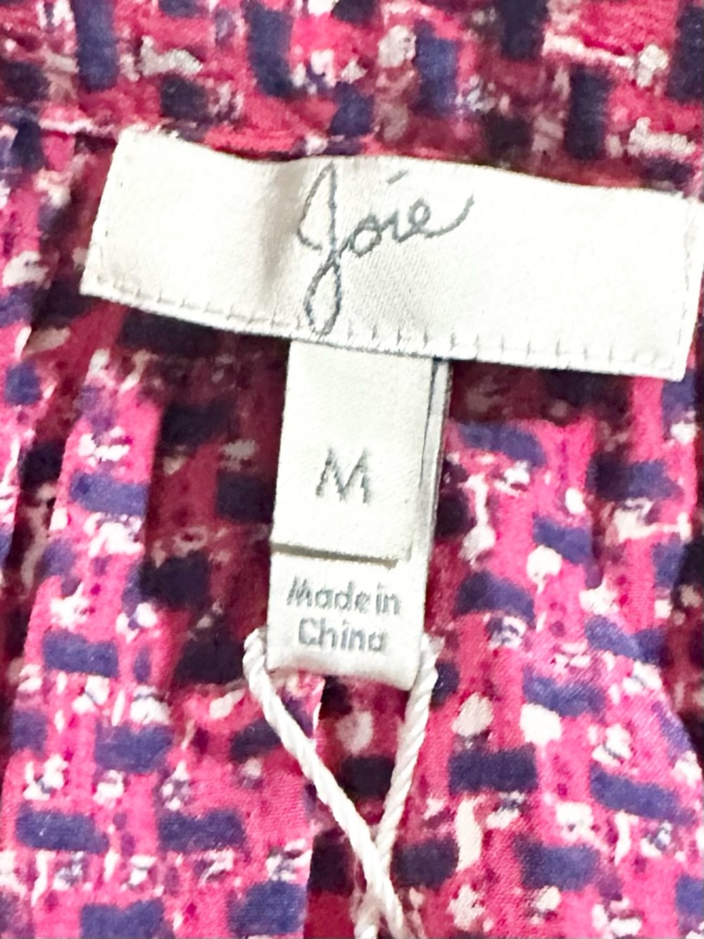 Joie Pink Patterned Silk Split V-Neck Blouse Size… - image 5